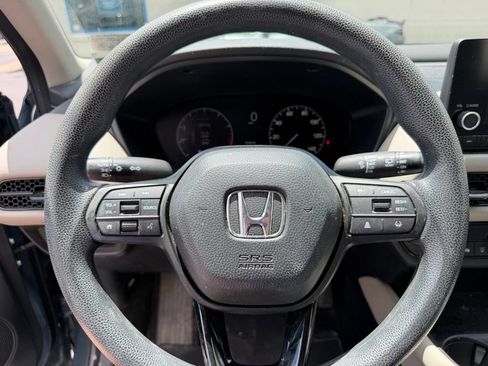 Used 2023 Honda HR-V LX image 10