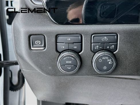 Used 2024 Chevrolet Silverado 3500 LT AWD/4WD image 14