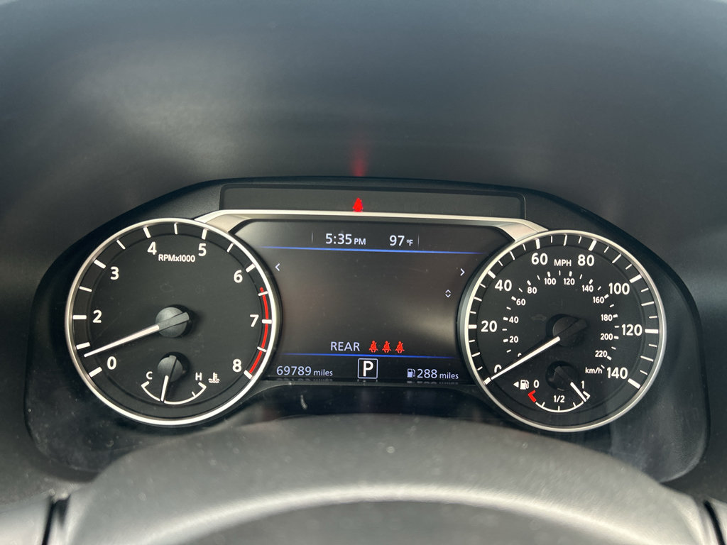 Used 2024 Nissan Altima 2.5 SR FWD image 24