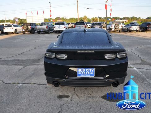 Used 2020 Chevrolet Camaro LT RWD image 4