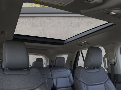 New 2026 Ford Explorer Active w/ Active Comfort Package AWD/4WD image 35