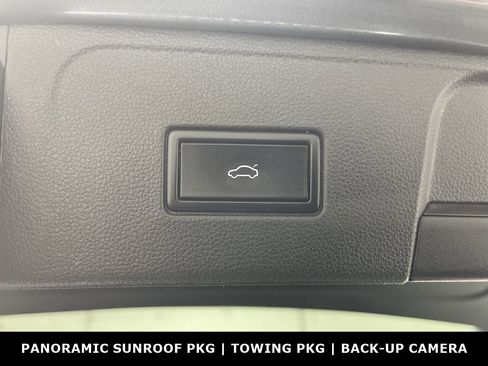 Used 2019 Volkswagen Atlas SE w/ Panoramic Sunroof Package image 30