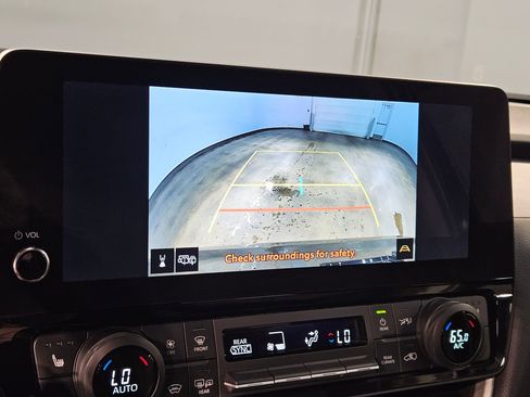 Certified 2025 Toyota Grand Highlander AWD image 30