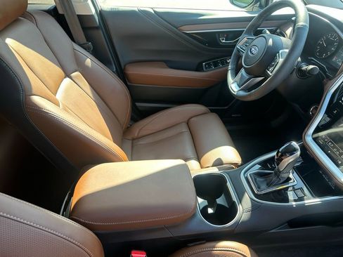 Used 2025 Subaru Outback Touring XT image 17