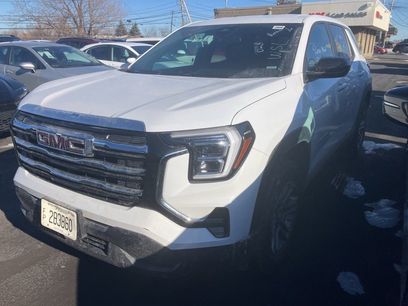 Used 2025 GMC Terrain Elevation