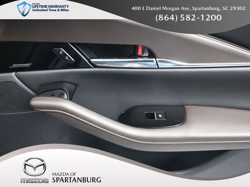 Used 2025 MAZDA CX-30 2.5 Turbo w/ Premium Plus Pkg image 17
