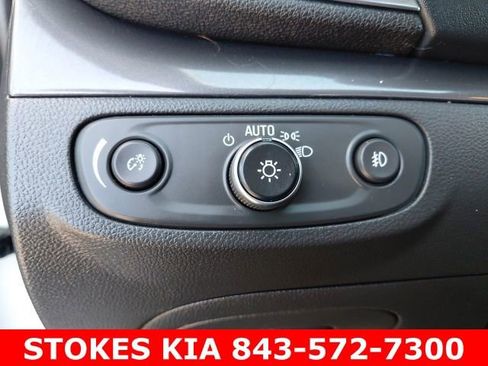 Used 2019 Buick Encore Essence AWD/4WD image 18