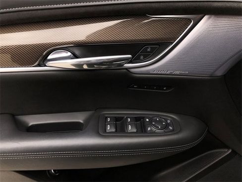 Certified 2024 Cadillac XT6 Sport w/ Platinum Package image 21