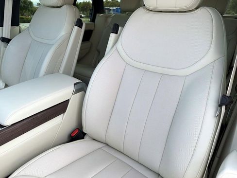 New 2026 Land Rover Range Rover SE AWD/4WD image 19