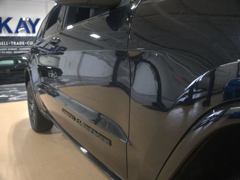 Used 2018 Jeep Grand Cherokee Altitude AWD/4WD image 28