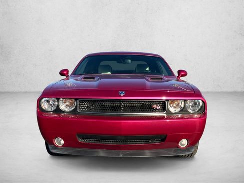 Used 2010 Dodge Challenger R/T RWD image 2