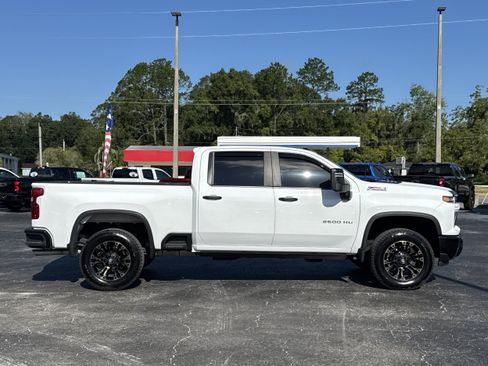 Used 2025 Chevrolet Silverado 2500 Custom w/ Custom Value Package AWD/4WD image 8