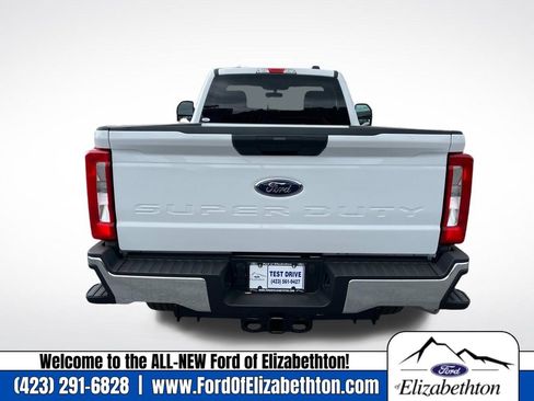 New 2025 Ford F350 XLT image 5
