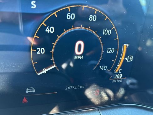 Used 2025 Ford Mustang Premium RWD image 36