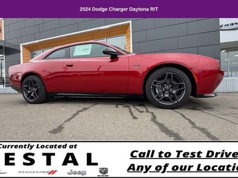 Used 2024 Dodge Charger Daytona R/T w/ Plus Group AWD/4WD image 5