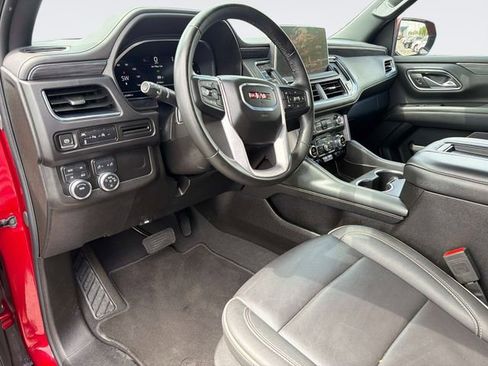 Used 2024 GMC Yukon SLT AWD/4WD image 26