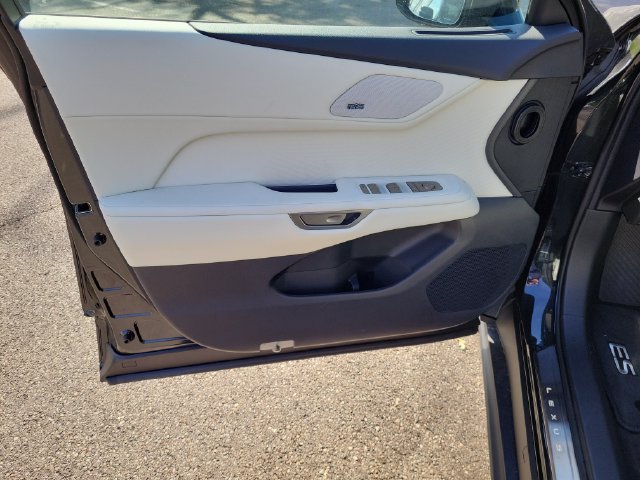 New 2026 Lexus ES 350h w/ Cold Area Package FWD image 19