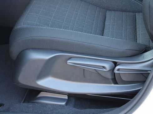 New 2026 Honda HR-V LX image 22