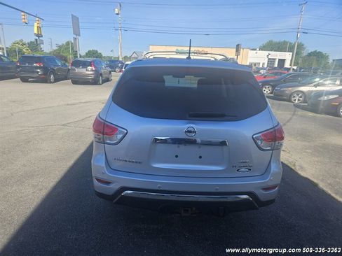 Used 2014 Nissan Pathfinder Platinum w/ Platinum Premium Package image 6