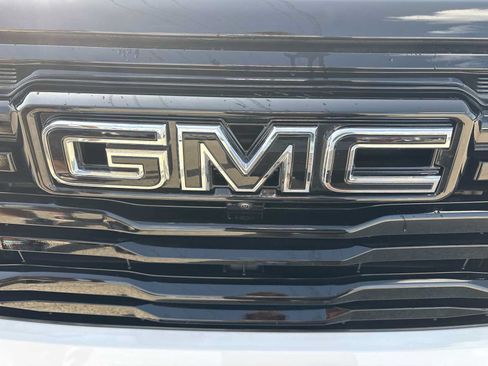 Used 2026 GMC Terrain Elevation w/ Elevation Premium Package FWD image 33