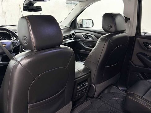 Used 2019 Chevrolet Traverse LT w/ LT Premium Package AWD/4WD image 26