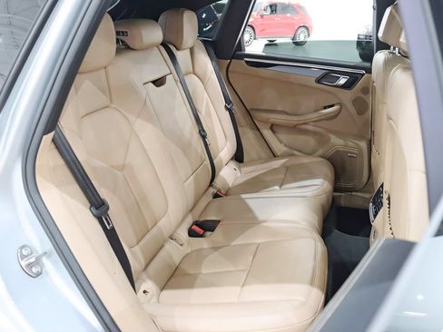 Used 2020 Porsche Macan S AWD/4WD image 27