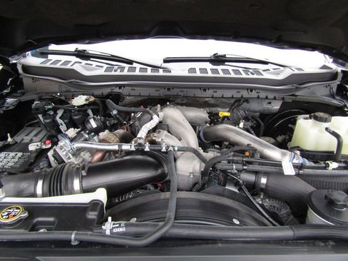 Used 2024 Ford F250 Platinum image 34