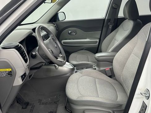 Used 2017 Kia Soul EV-e image 11