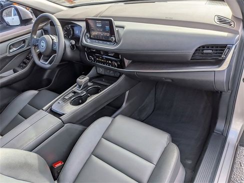 Used 2021 Nissan Rogue SL image 40