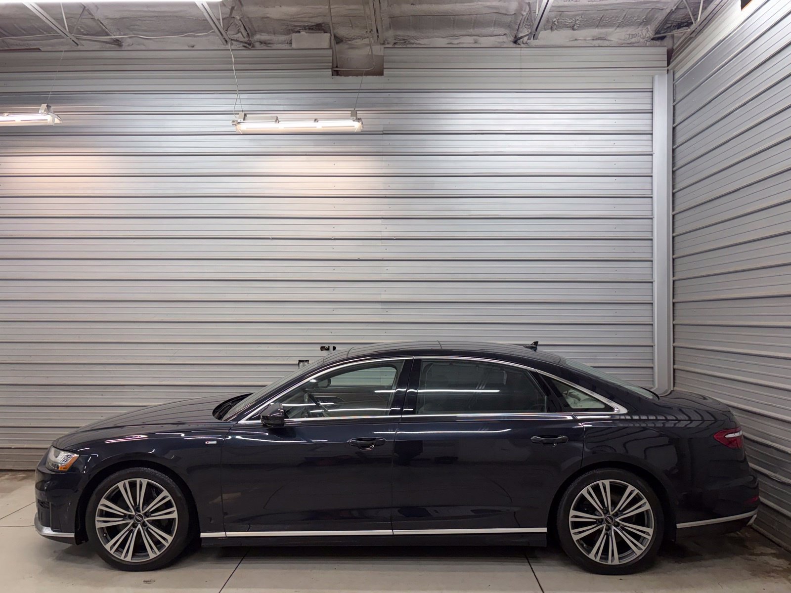 Used 2021 Audi A8 L 4.0T w/ Luxury Package AWD/4WD image 8