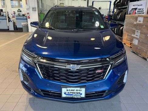 Used 2022 Chevrolet Equinox RS AWD/4WD image 2