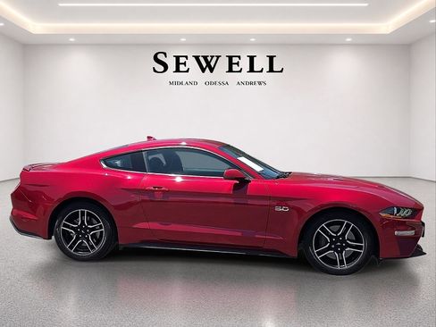 Used 2022 Ford Mustang GT Premium w/ Equipment Group 401A RWD image 6