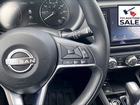 Used 2023 Nissan Kicks SV FWD image 19