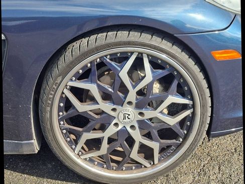 Used 2011 Porsche Panamera 4S AWD/4WD image 16