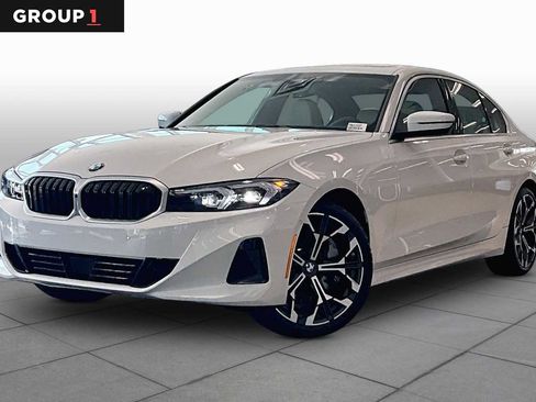 New 2026 BMW 330i Sedan w/ Convenience Package RWD image 1