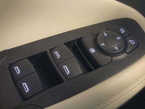 Used 2021 Buick Encore GX Preferred FWD image 27