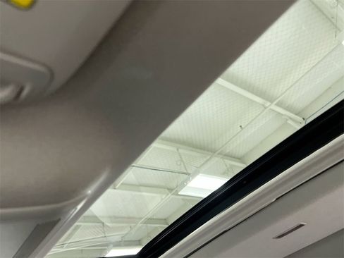 Used 2023 MAZDA CX-30 AWD 2.5 S w/ Premium Package image 19