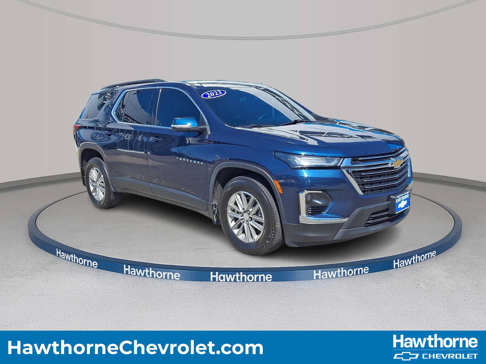 Used 2023 Chevrolet Traverse LT w/ LPO, Floor Liner Package AWD/4WD image 1