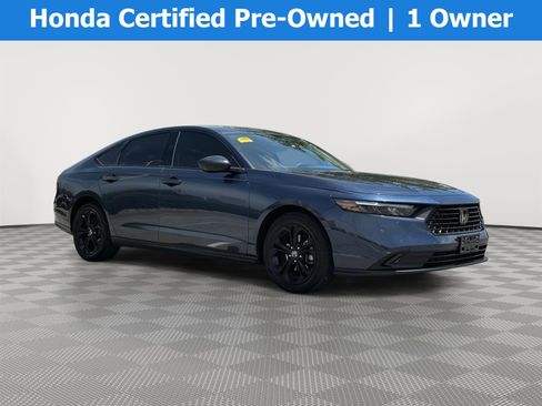 Used 2025 Honda Accord SE image 1