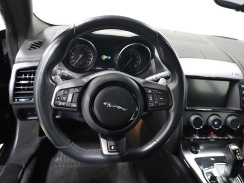 Used 2017 Jaguar F-TYPE R image 22