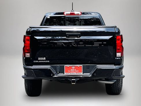 Used 2025 Chevrolet Colorado Trail Boss AWD/4WD image 6
