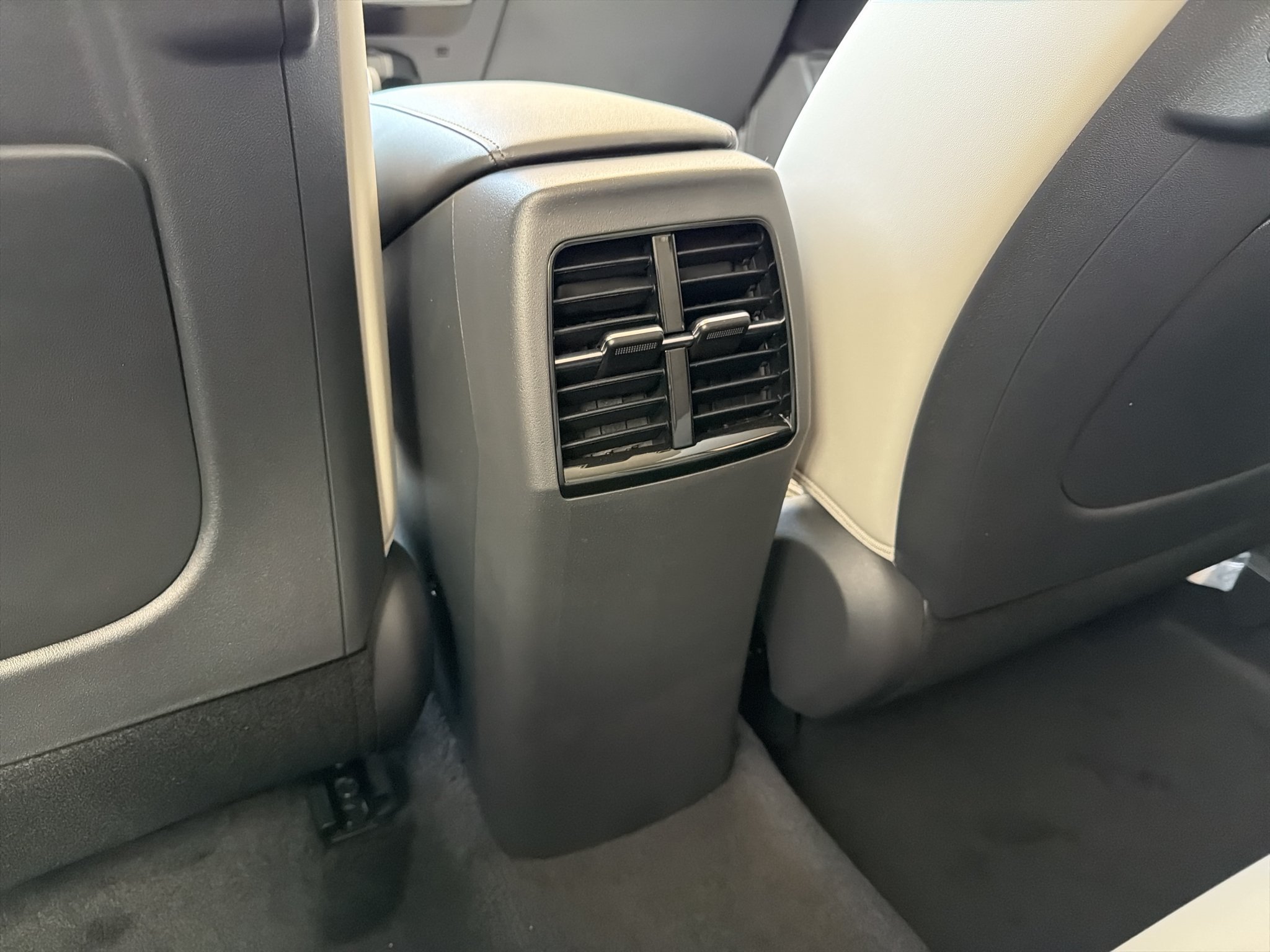 New 2026 Kia Niro EX FWD image 15