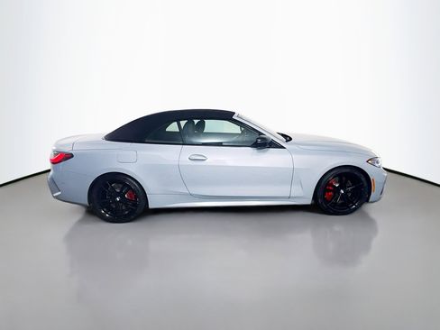 Used 2024 BMW M440i Convertible image 11