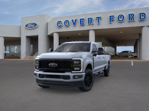 New 2026 Ford F250 Lariat w/ Black Appearance Package AWD/4WD image 2