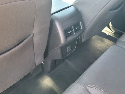 Used 2019 Chevrolet Equinox LT AWD/4WD image 26