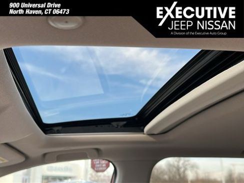 Used 2024 Honda CR-V EX-L image 11