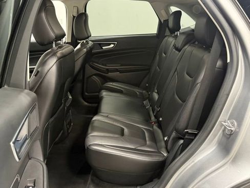 Used 2022 Ford Edge Titanium AWD/4WD image 28