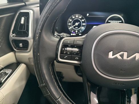 Used 2023 Kia Sorento SX AWD/4WD image 27