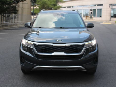 Used 2021 Kia Seltos EX AWD/4WD image 3