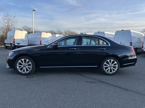 Certified 2018 Mercedes-Benz E 300 4MATIC image 3